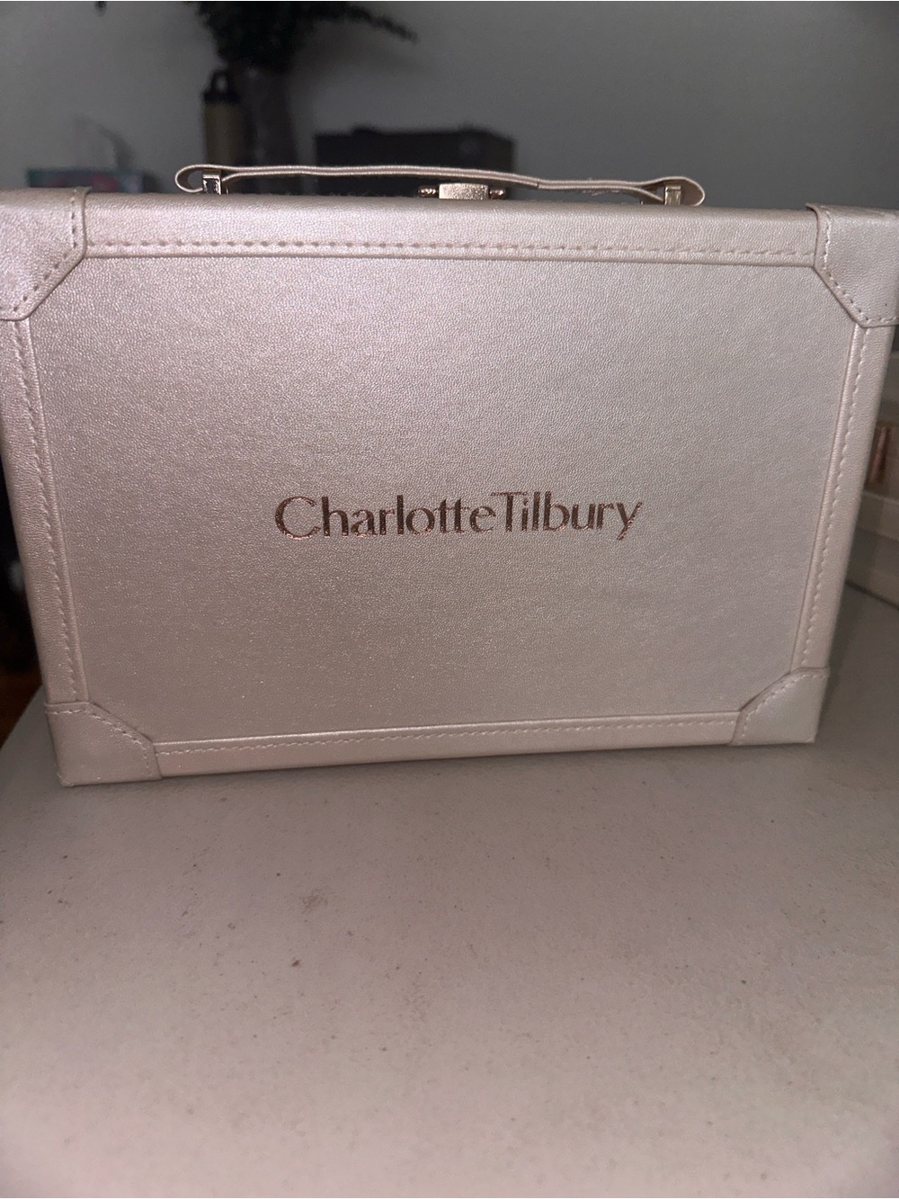 Charlotte Tilbury Pearl Pink Cosmetic Train Case